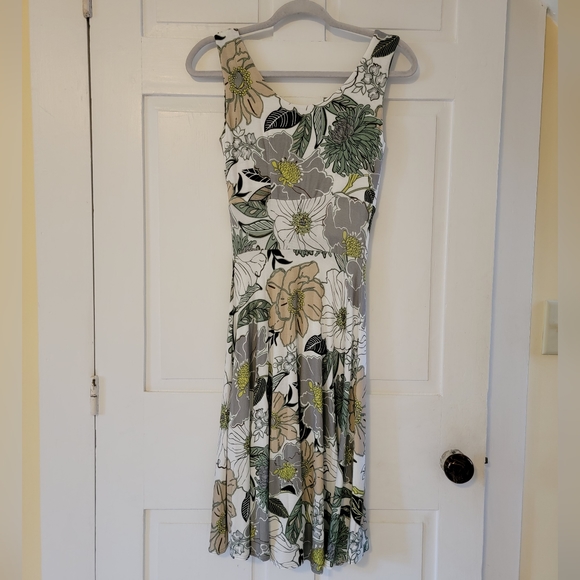 Salaam Marilyn Dress - Picture 6 of 7